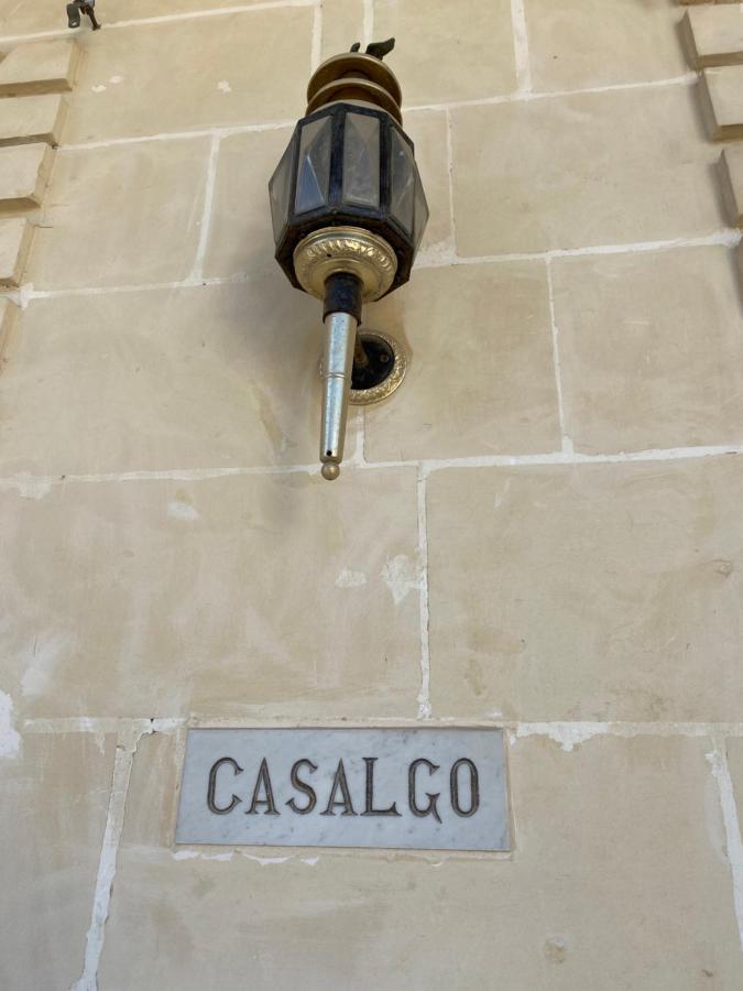 Апартаменты Magical Casalgo House Виктория Экстерьер фото